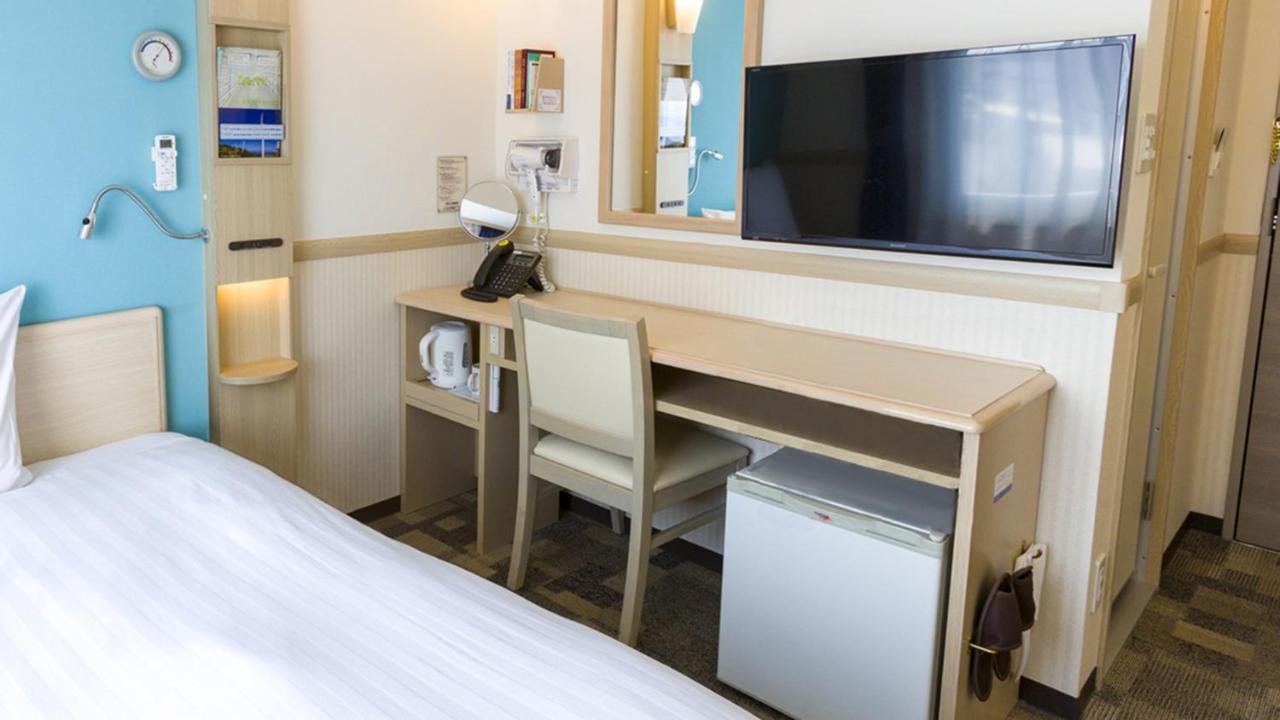 Toyoko Inn Misato-Chuo Ekimae Мисато Экстерьер фото